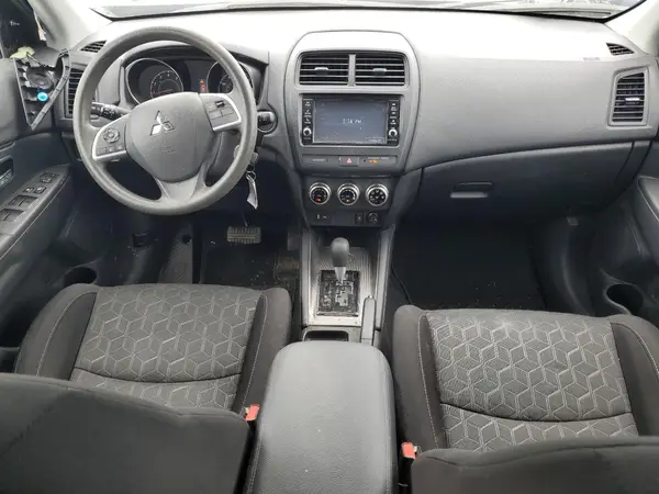 JA4APUAU9MU001228 2021 MITSUBISHI OUTLANDER - Image 8