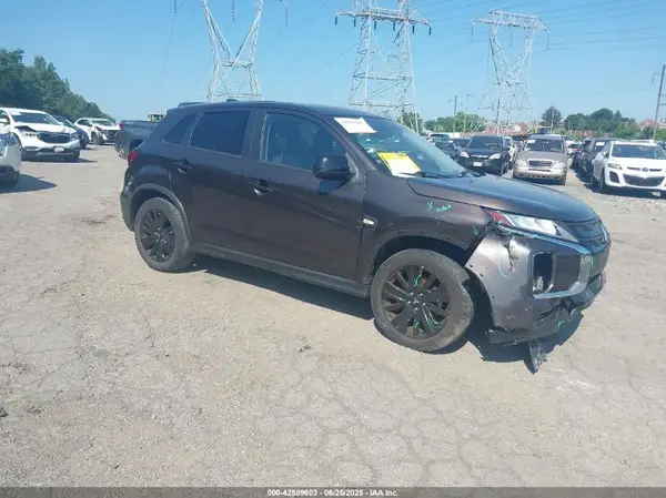 JA4APUAU9MU007210 2021 MITSUBISHI OUTLANDER - Image 1