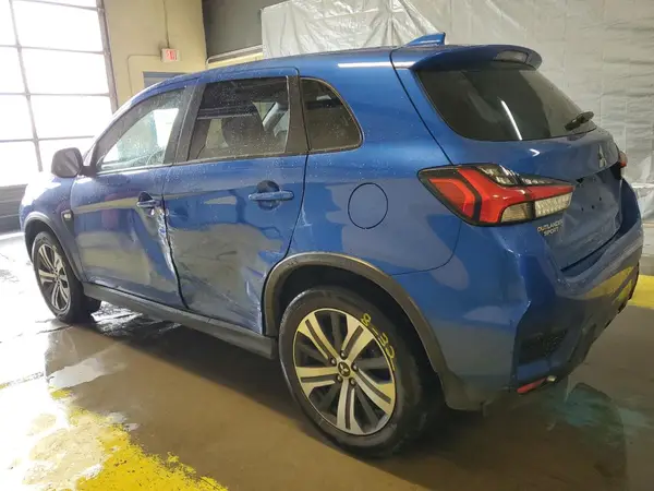JA4APUAU9MU008633 2021 MITSUBISHI OUTLANDER - Image 2