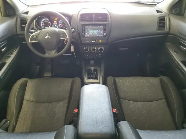 JA4APUAU9MU008633 2021 MITSUBISHI OUTLANDER - Image 8