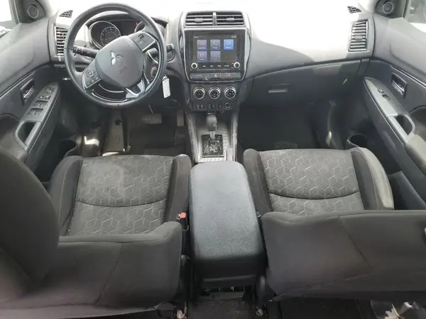 JA4APUAU9MU022239 2021 MITSUBISHI OUTLANDER - Image 8