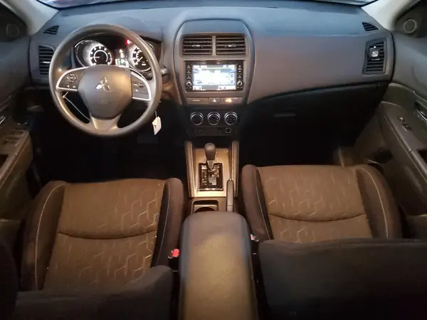 JA4APUAU9MU024282 2021 MITSUBISHI OUTLANDER - Image 8