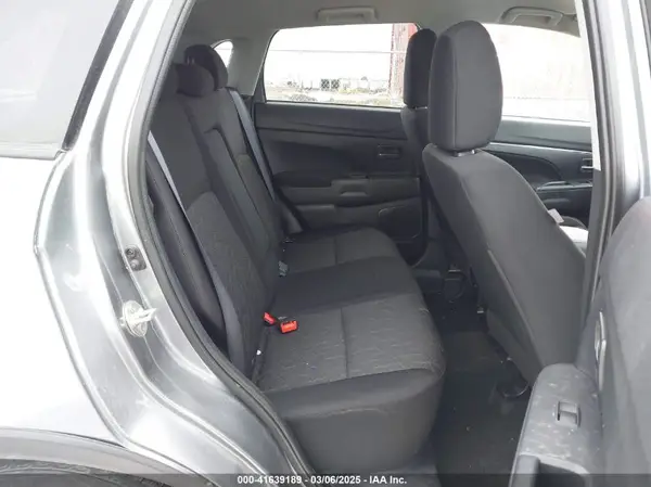 JA4APUAU9MU032592 2021 MITSUBISHI OUTLANDER - Image 8
