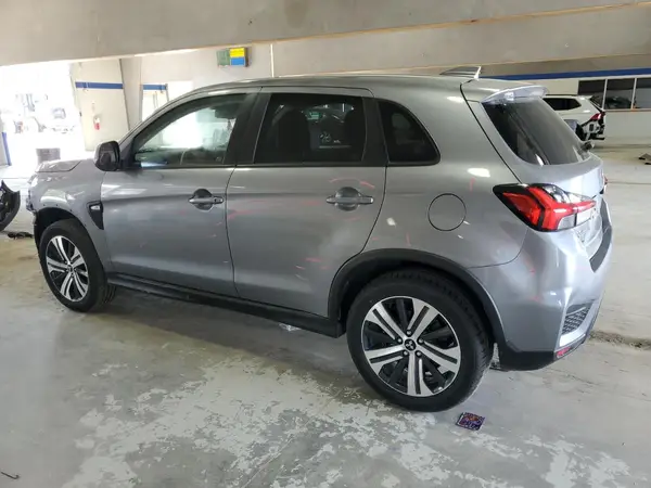 JA4APUAU9MU035220 2021 MITSUBISHI OUTLANDER - Image 2