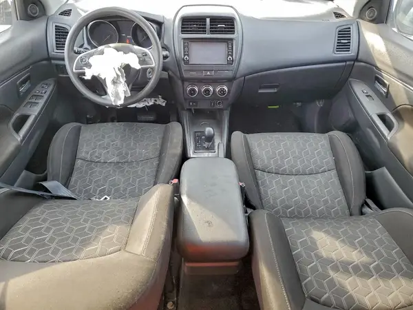 JA4APUAU9MU036366 2021 MITSUBISHI OUTLANDER - Image 8