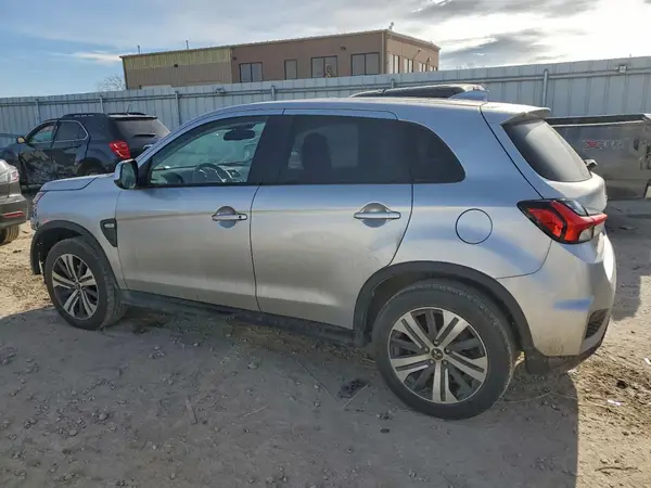 JA4APUAU9MU036772 2021 MITSUBISHI OUTLANDER - Image 2