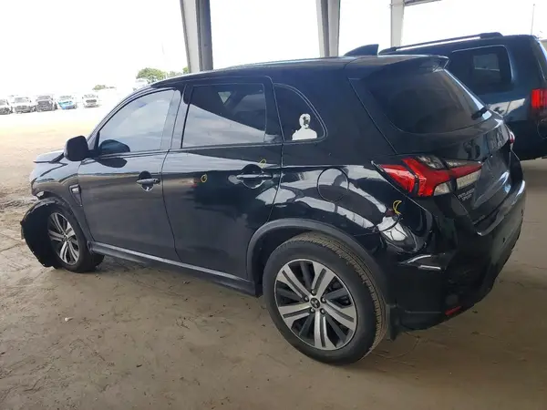 JA4APUAU9NU013932 2022 MITSUBISHI OUTLANDER - Image 2