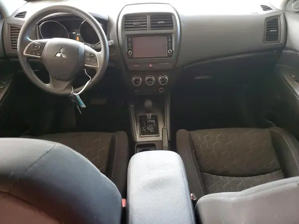 JA4APUAU9NU013932 2022 MITSUBISHI OUTLANDER - Image 8