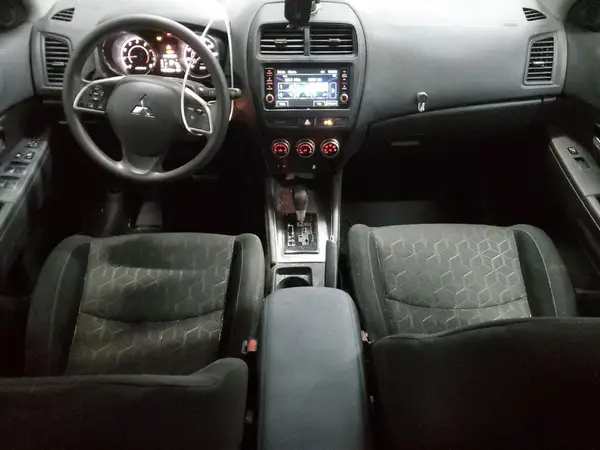 JA4APUAU9NU017317 2022 MITSUBISHI OUTLANDER - Image 8