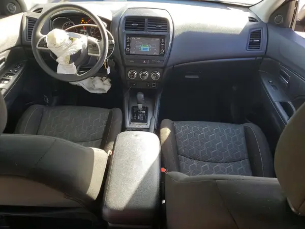 JA4APUAU9NU017754 2022 MITSUBISHI OUTLANDER - Image 8