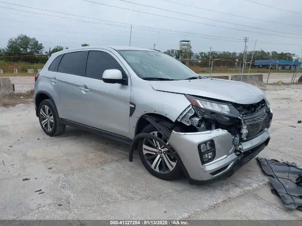 JA4APUAU9NU021951 2022 MITSUBISHI OUTLANDER - Image 1