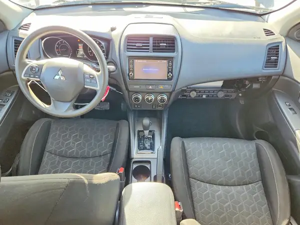 JA4APUAU9NU022114 2022 MITSUBISHI OUTLANDER - Image 8