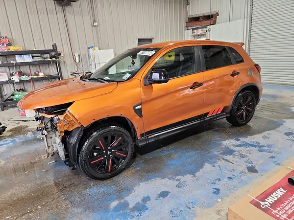 JA4APUAUXMU011878 2021 MITSUBISHI OUTLANDER - Image 1