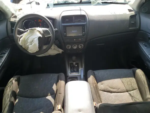 JA4APUAUXMU014747 2021 MITSUBISHI OUTLANDER - Image 8