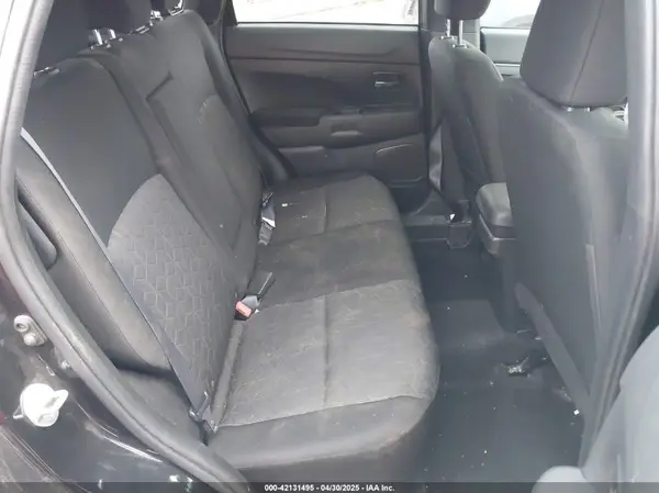 JA4APUAUXMU016742 2021 MITSUBISHI OUTLANDER - Image 8