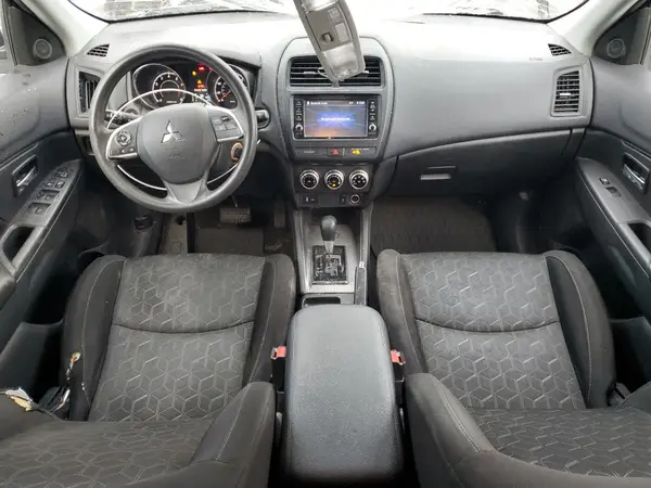 JA4APUAUXMU019916 2021 MITSUBISHI OUTLANDER - Image 8