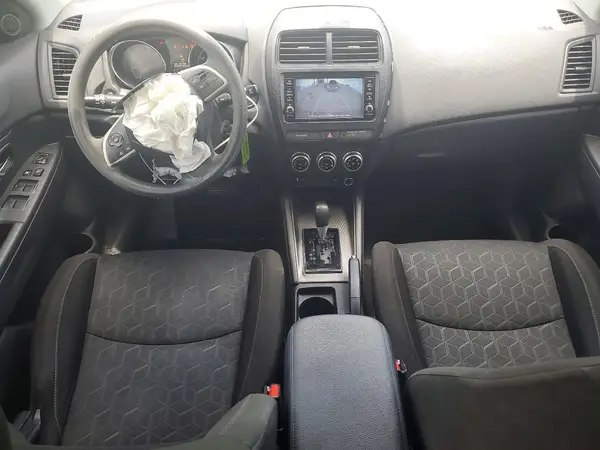 JA4APUAUXMU020712 2021 MITSUBISHI OUTLANDER - Image 8