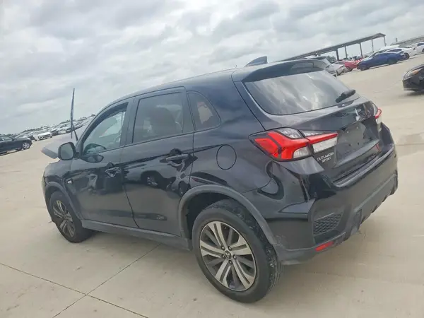 JA4APUAUXMU021732 2021 MITSUBISHI OUTLANDER - Image 2
