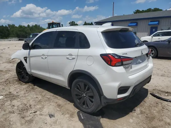 JA4APUAUXMU024582 2021 MITSUBISHI OUTLANDER - Image 2