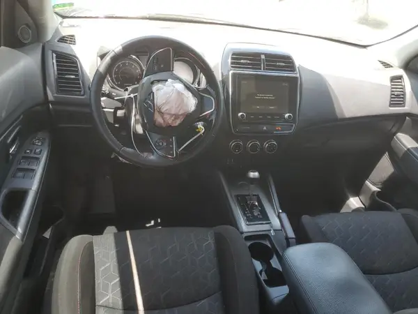 JA4APUAUXMU024582 2021 MITSUBISHI OUTLANDER - Image 8