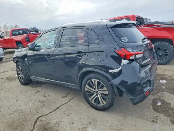 JA4APUAUXMU028549 2021 MITSUBISHI OUTLANDER - Image 2