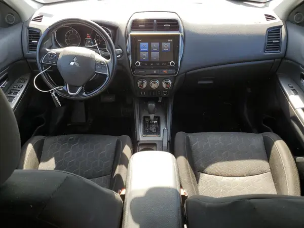 JA4APVAU0MU011555 2021 MITSUBISHI OUTLANDER - Image 8