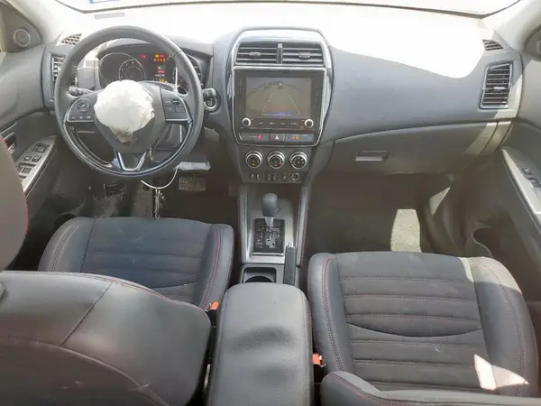 JA4APVAU0NU019978 2022 MITSUBISHI OUTLANDER - Image 8