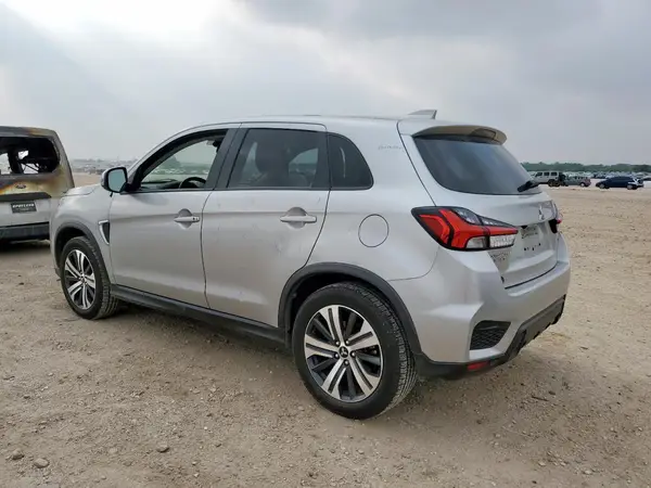 JA4APVAU1MU012732 2021 MITSUBISHI OUTLANDER - Image 2