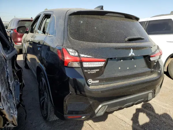 JA4APVAU1MU015288 2021 MITSUBISHI OUTLANDER - Image 2