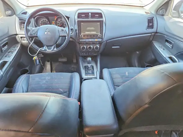 JA4APVAU1NU013705 2022 MITSUBISHI OUTLANDER - Image 8