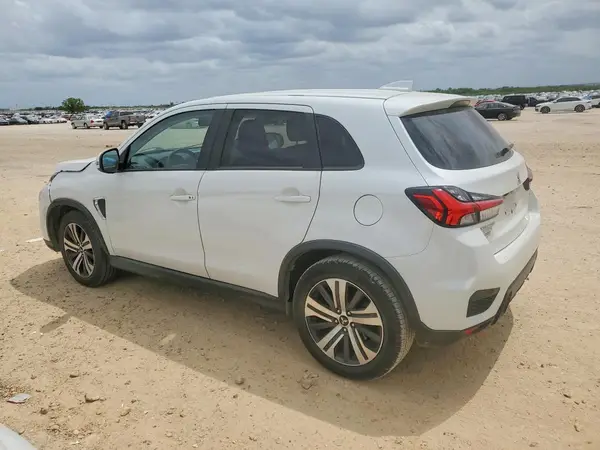 JA4APVAU2MU011329 2021 MITSUBISHI OUTLANDER - Image 2