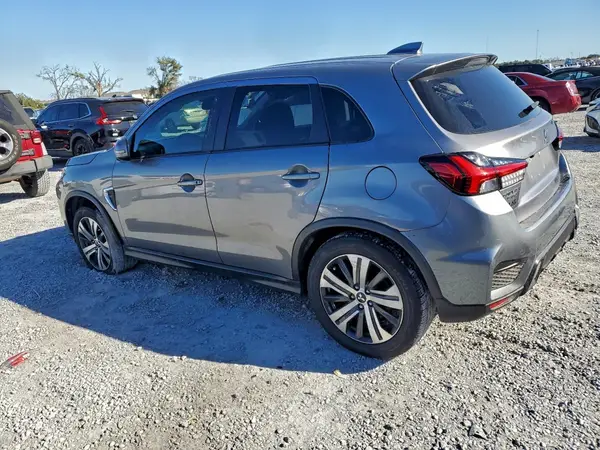 JA4APVAU2MU011671 2021 MITSUBISHI OUTLANDER - Image 2