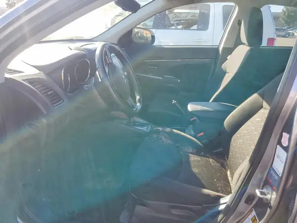 2021 MITSUBISHI OUTLANDER auction photo 7