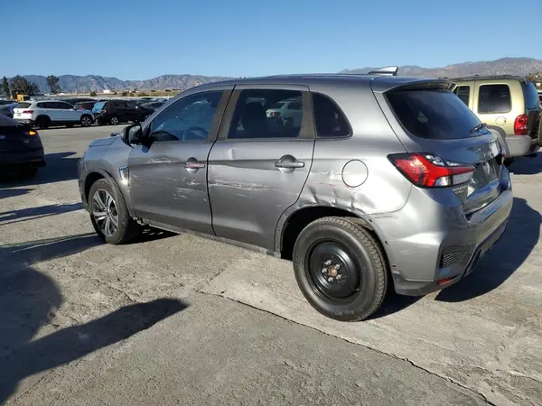 JA4APVAU2MU015171 2021 MITSUBISHI OUTLANDER - Image 2