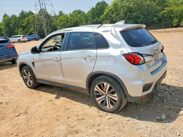 JA4APVAU2MU017812 2021 MITSUBISHI OUTLANDER - Image 2