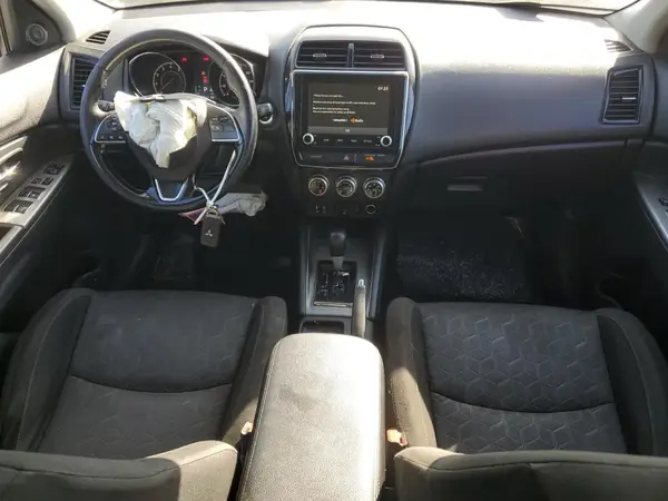 JA4APVAU2MU019043 2021 MITSUBISHI OUTLANDER - Image 8
