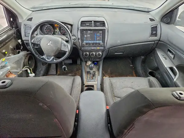 JA4APVAU2MU026123 2021 MITSUBISHI OUTLANDER - Image 8