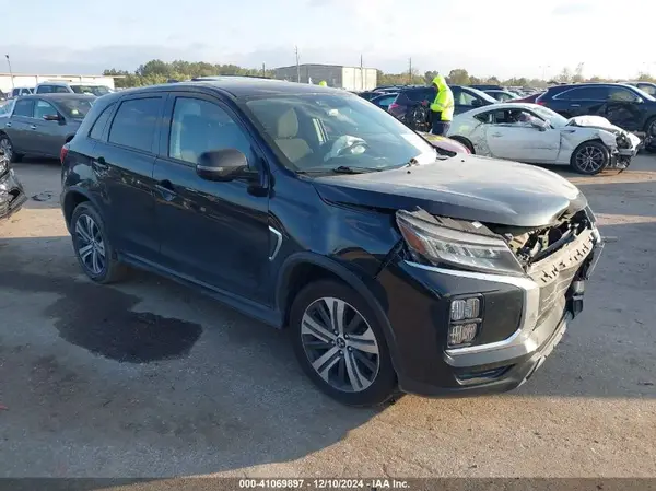 JA4APVAU2MU030334 2021 MITSUBISHI OUTLANDER - Image 1