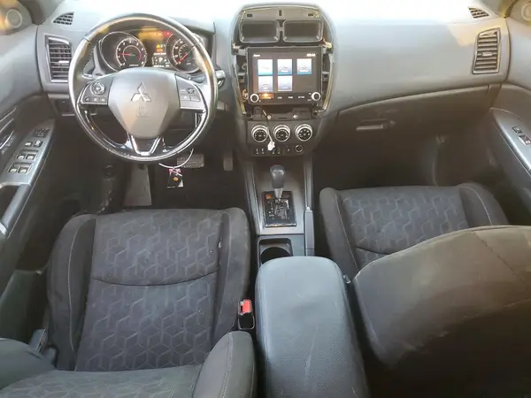 JA4APVAU2MU031855 2021 MITSUBISHI OUTLANDER - Image 8