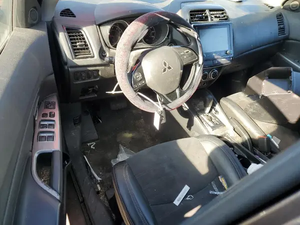 JA4APVAU2NU007556 2022 MITSUBISHI OUTLANDER - Image 8