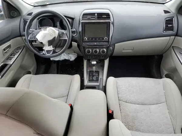 JA4APVAU3MU004468 2021 MITSUBISHI OUTLANDER - Image 8