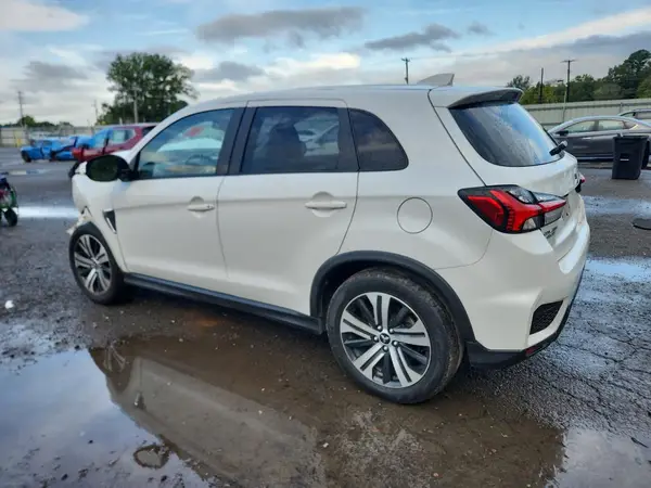 JA4APVAU3MU014045 2021 MITSUBISHI OUTLANDER - Image 2