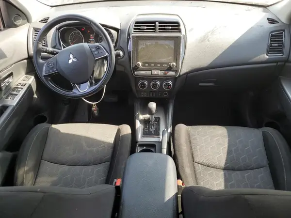 JA4APVAU3MU015227 2021 MITSUBISHI OUTLANDER - Image 8