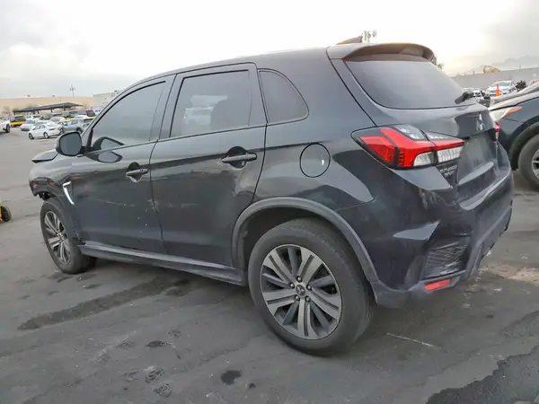 JA4APVAU3MU016099 2021 MITSUBISHI OUTLANDER - Image 2