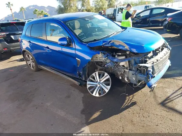 JA4APVAU3MU018421 2021 MITSUBISHI OUTLANDER - Image 1