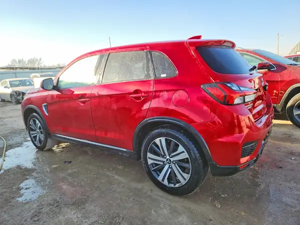 JA4APVAU3MU021397 2021 MITSUBISHI OUTLANDER - Image 2