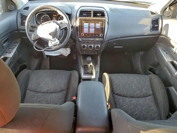 JA4APVAU3MU030441 2021 MITSUBISHI OUTLANDER - Image 8