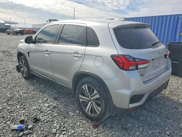 JA4APVAU3NU022972 2022 MITSUBISHI OUTLANDER - Image 2