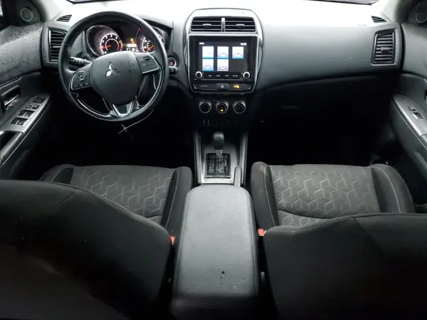 JA4APVAU4MU007427 2021 MITSUBISHI OUTLANDER - Image 8