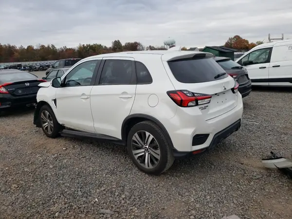 JA4APVAU4MU012479 2021 MITSUBISHI OUTLANDER - Image 2